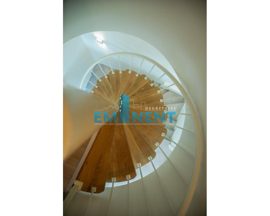nekretnine-prodaja-beograd-wnqxjwfBjs Kuća na prodaju, Banovo Brdo, Beograd, 260m², 1.200.000 €
