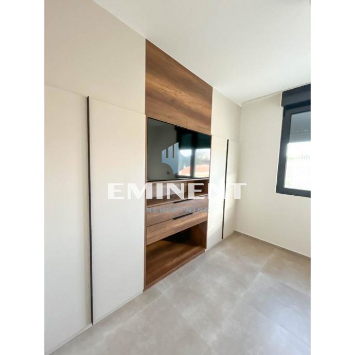 Kuća za izdavanje, Boleč, Beograd, 200m², 3.000 €/mes
