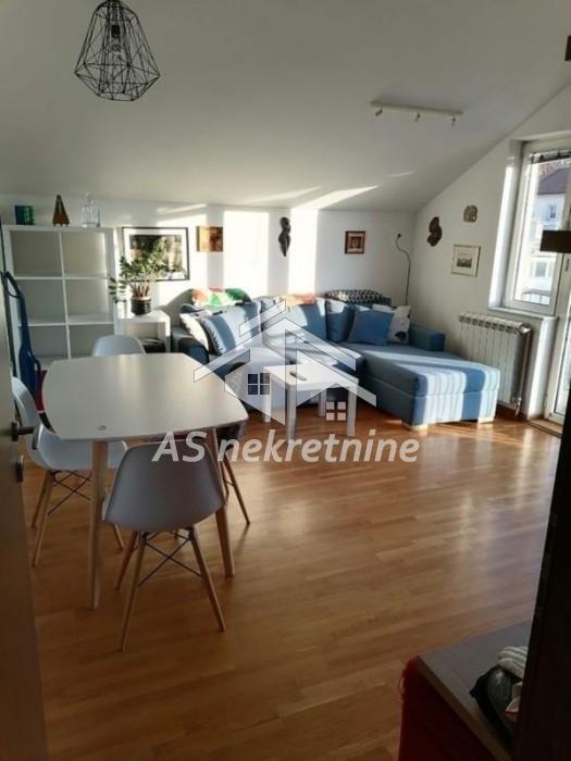 Stan Izdavanje Beograd Kalenić Pijaca 50 m2