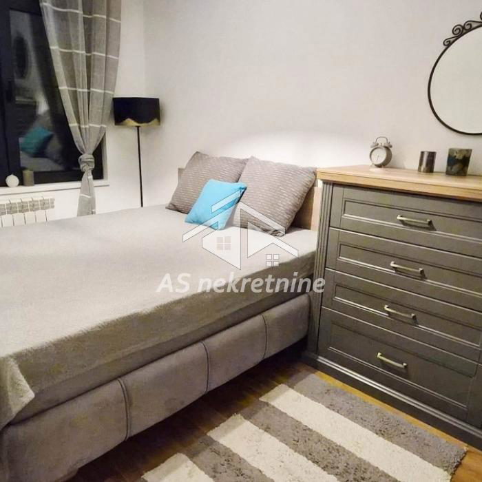 Stan Izdavanje Beograd Južni Bulevar 48 m2