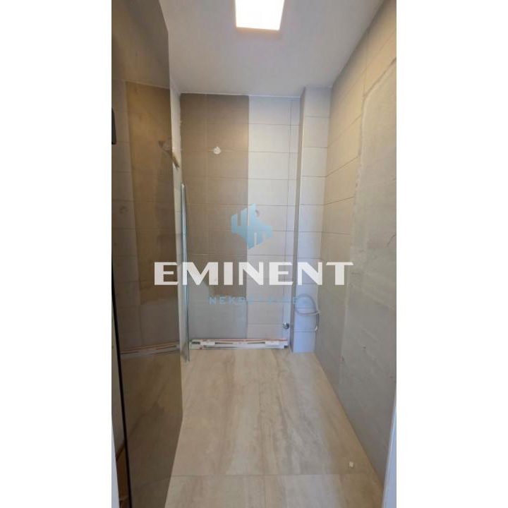 Trosoban stan na prodaju, Cvetkova Pijaca, Beograd, 116m², 464.000 €