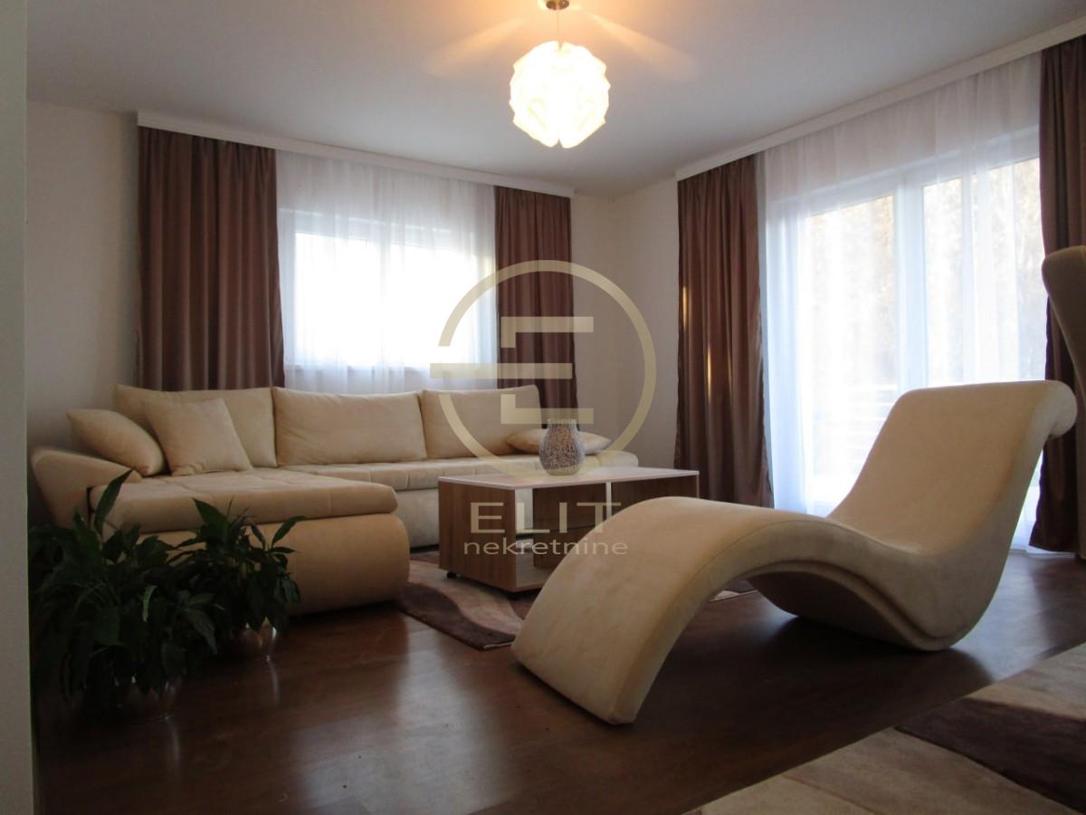 Kuća Prodaja Novi Sad Kuća Prodaja Novi Sad Alibegovac 212 m2