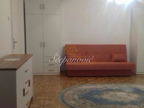 Stan Izdavanje Novi Sad  51 m2