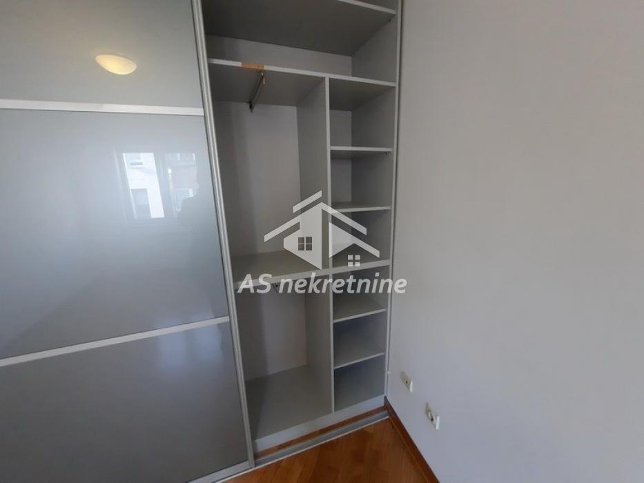 nekretnine-prodaja-dj6F6G4BJJ Petosoban stan za izdavanje, Hram Svetog Save, Beograd, 172m², 5. sprat, 2.000 €/mes