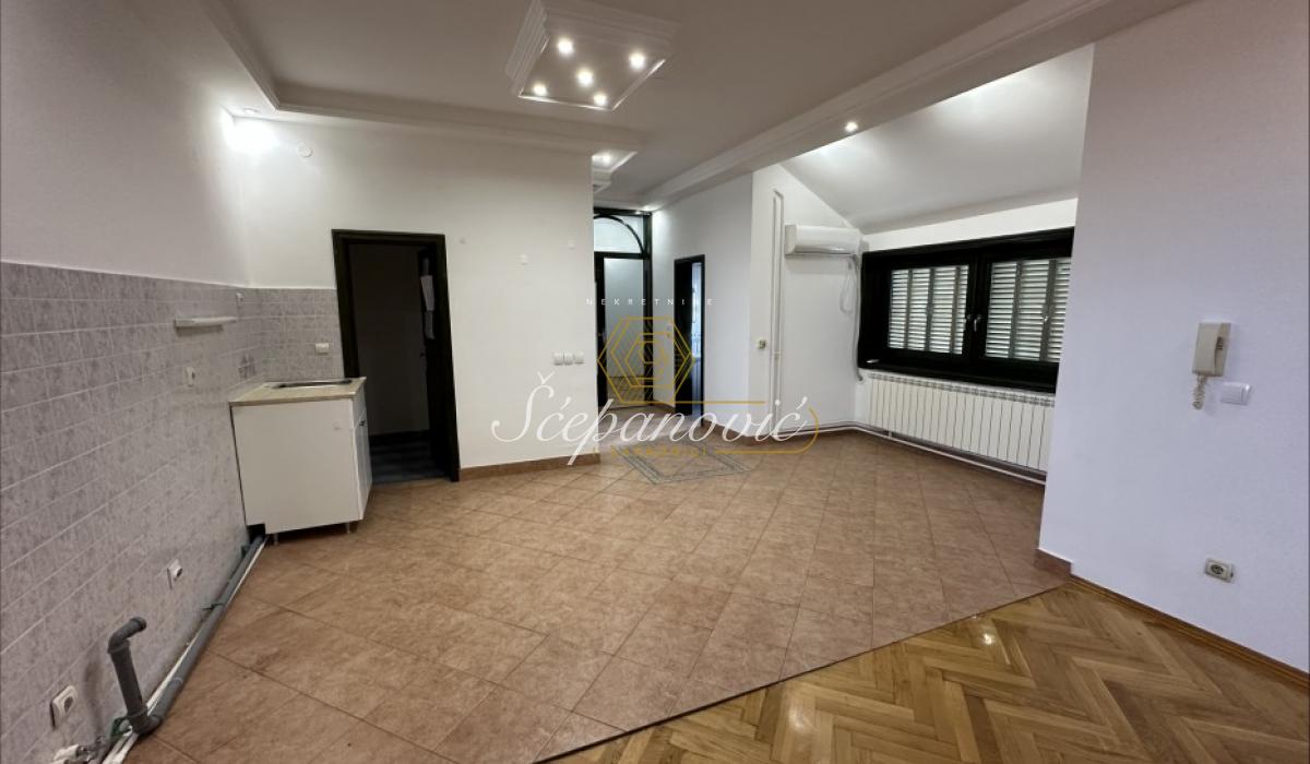 nekretnine-prodaja-fpOMOrPWlB Kuća za izdavanje, Centar, Novi Sad, 281m², 2.000 €/mes