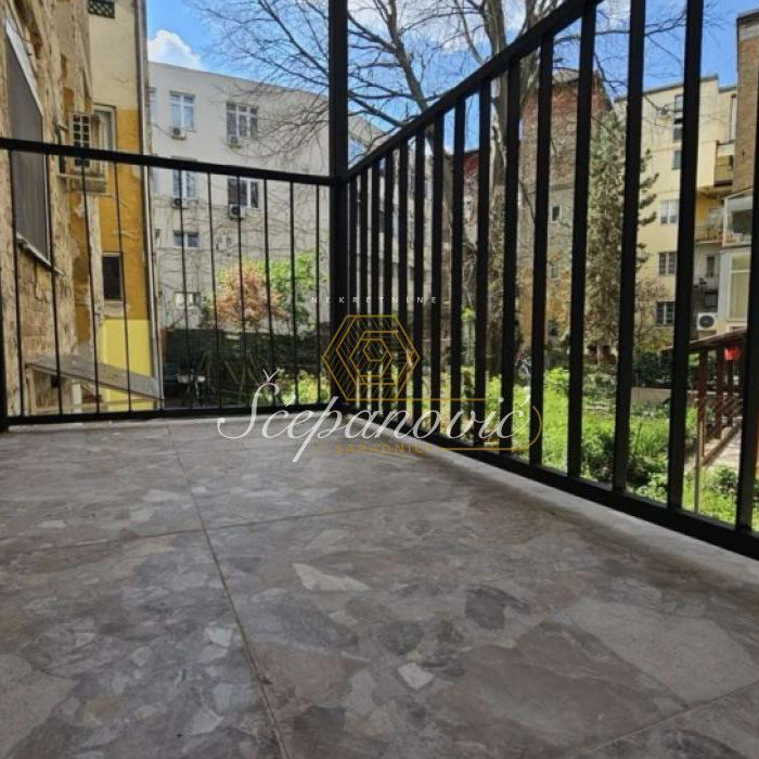 Trosoban stan na prodaju, Centar, Novi Sad, 75m², 258.750 €
