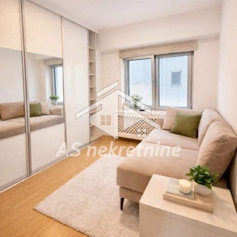 Trosoban stan za izdavanje, Hram Svetog Save, Beograd, 100m², 3.600 €/mes