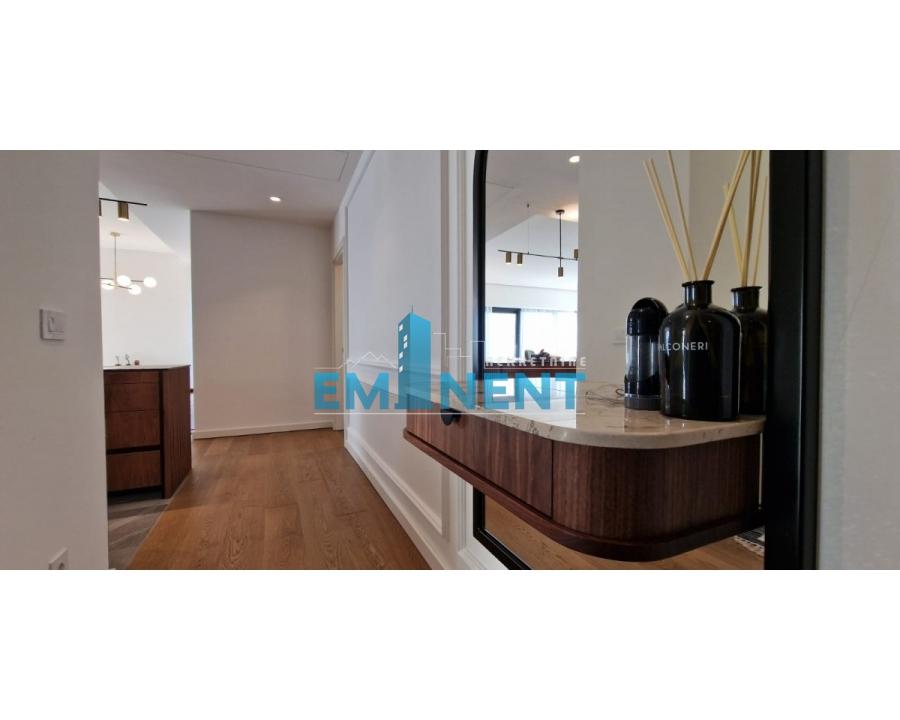 nekretnine-prodaja-g1o36qkzYM Četvorosoban stan na prodaju, Blok 65, Beograd, 123m², 713.400 €