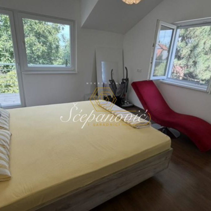 Kuća na prodaju, Alibegovac, Novi Sad, 212m², 450.000 €