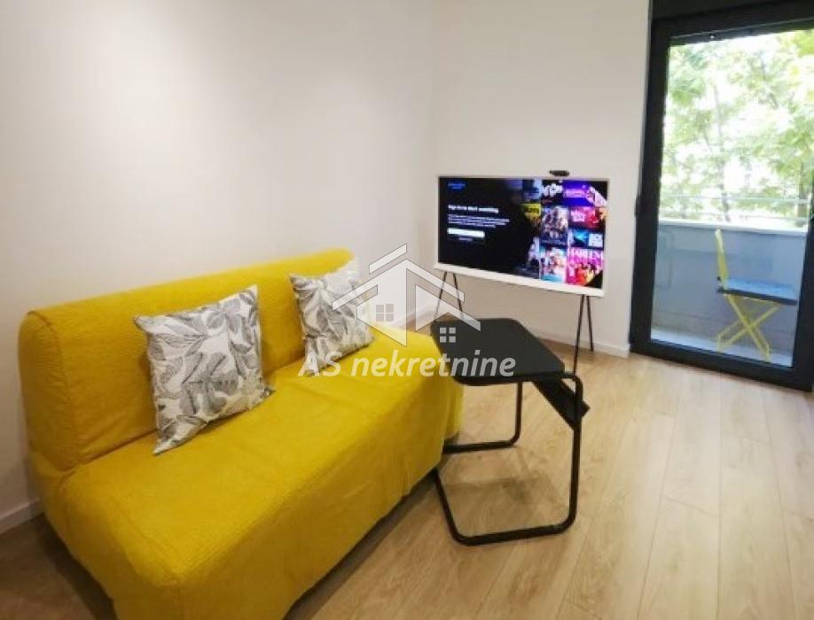 Dvosoban stan za izdavanje, Cara Dušana, Beograd, 33m², 800 €/mes