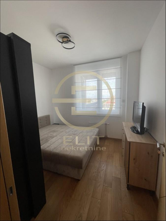 Dvosoban stan za izdavanje, Centar, Novi Sad, 40m², 900 €/mes