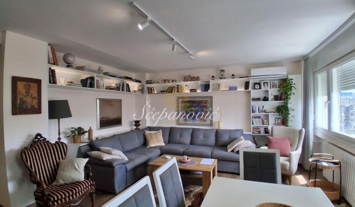 Trosoban stan na prodaju, Bulevar Oslobođenja, Novi Sad, 76m², 205.200 €