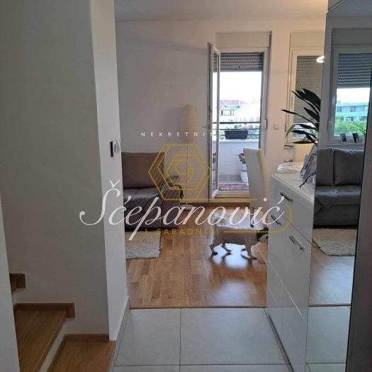 Četvorosoban stan na prodaju, Bulevar Patrijarha Pavla, Novi Sad, 83m², 174.300 €