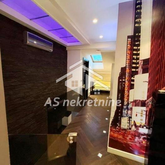 Četvorosoban stan na prodaju, Crveni Krst Vračar, Beograd, 117m², 425.000 €
