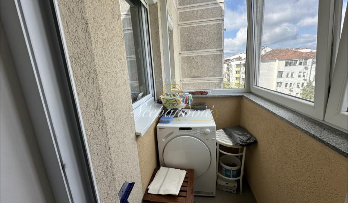 Stan Prodaja Novi Sad  47 m2