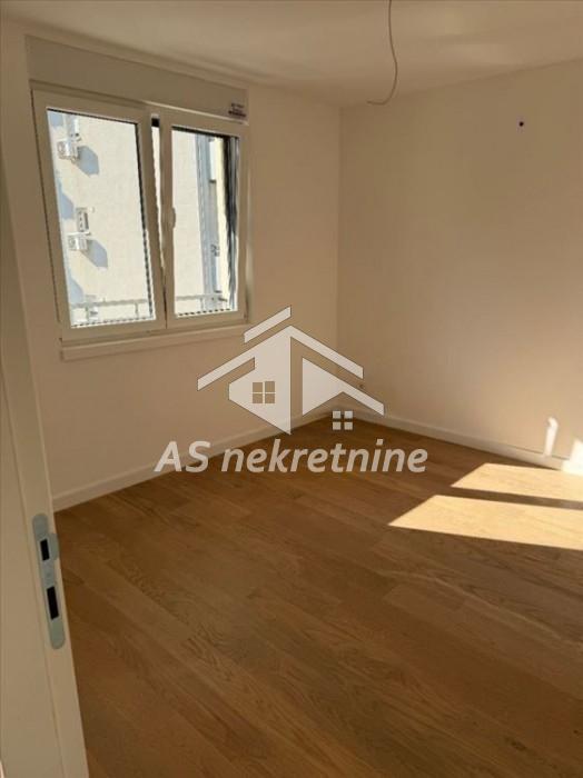 nekretnine-prodaja-nkMYM008XB Stan Prodaja Beograd Cara Dušana 71 m2