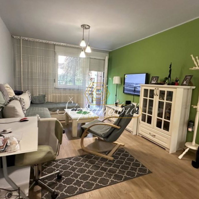 Stan Prodaja Novi Sad  75 m2