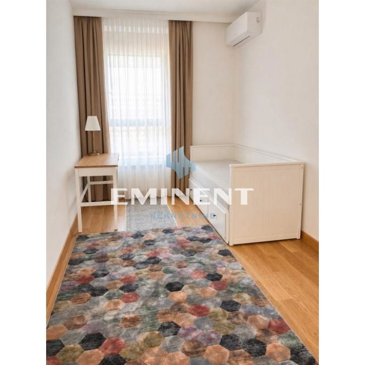 Trosoban stan za izdavanje, Blok 65, Beograd, 81m², 2.200 €/mes