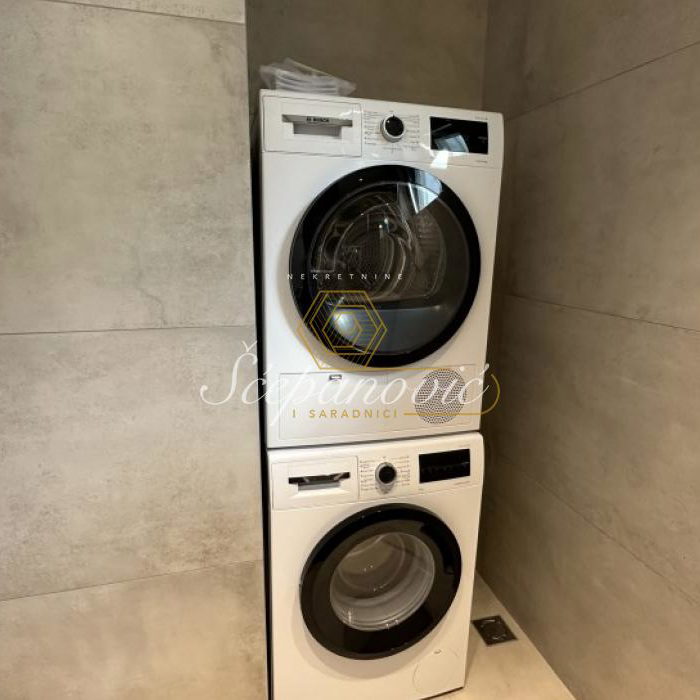 Četvorosoban stan za izdavanje, Krunska, Beograd, 163m², 3.500 €/mes