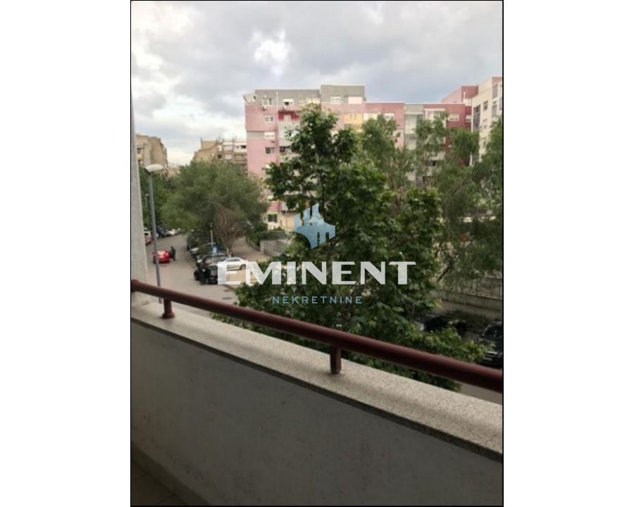 nekretnine-prodaja-q7nmbjF1qU Trosoban stan za izdavanje, Blok 22, Beograd, 84m², 900 €/mes