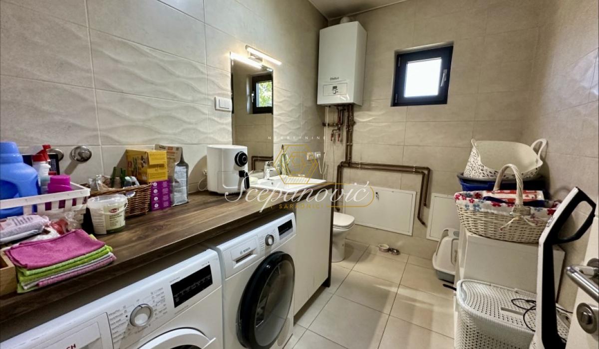 nekretnine-prodaja-qBBbilxJGa Kuća na prodaju, Blok B, Sremska Mitrovica, 135m², 170.000 €