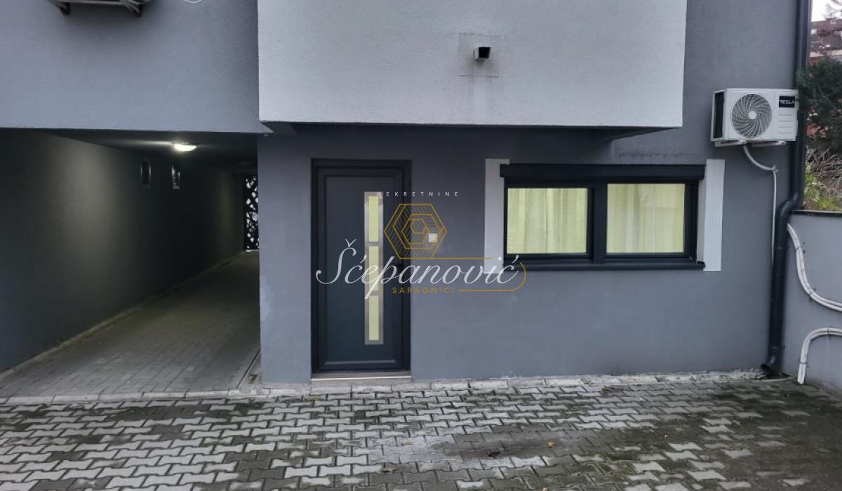 Stan Prodaja Novi Sad  24 m2