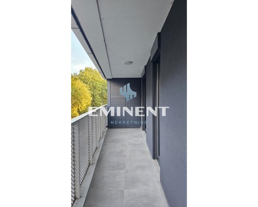 Trosoban stan za izdavanje, Hotel YU, Beograd, 86m², 1.500 €/mes