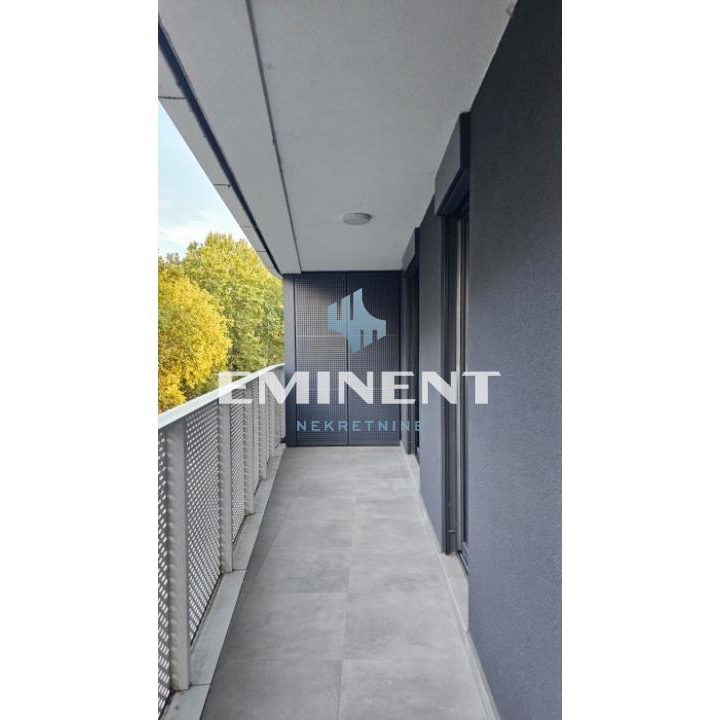 Trosoban stan za izdavanje, Hotel YU, Beograd, 86m², 1.500 €/mes