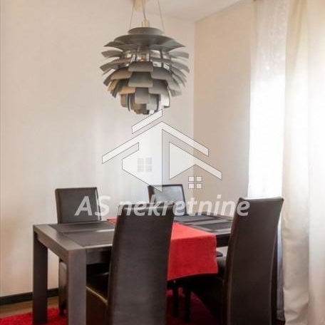 Stan Izdavanje Beograd Trg Republike 87 m2