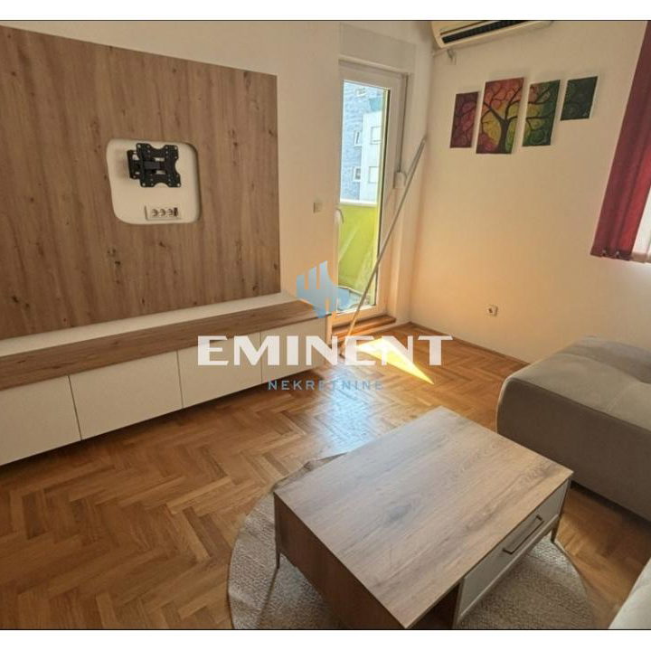 Stan Izdavanje Beograd Blok 72 42 m2