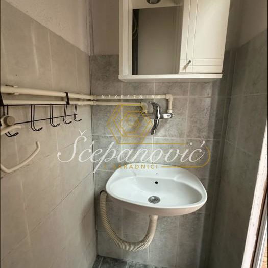 Lokal Prodaja Novi Sad  25 m2