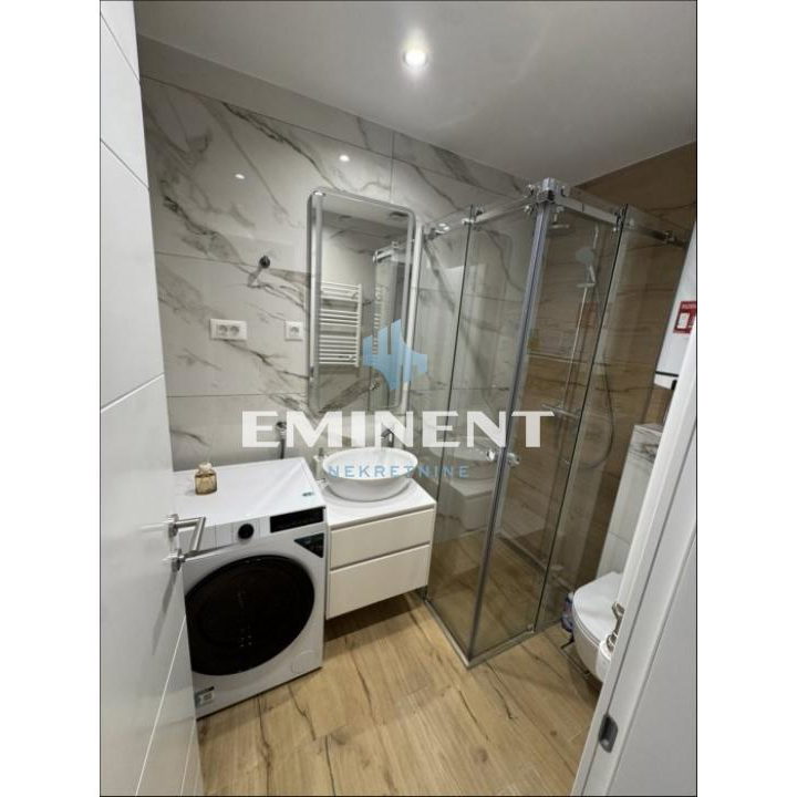 Stan Izdavanje Beograd Blok 65 33 m2