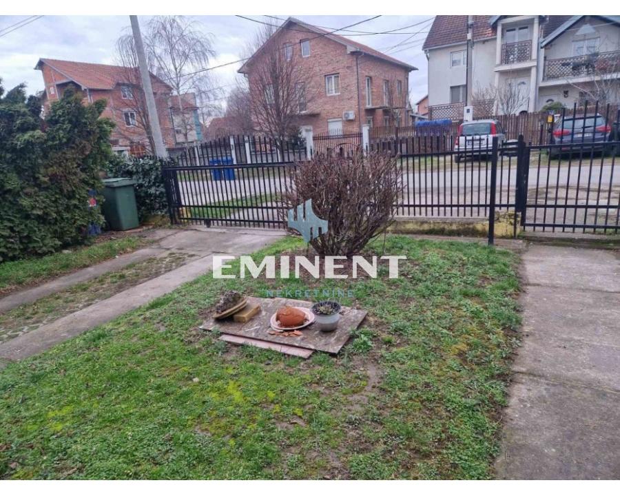 Kuća na prodaju, Altina, Beograd, 219m², 350.000 €