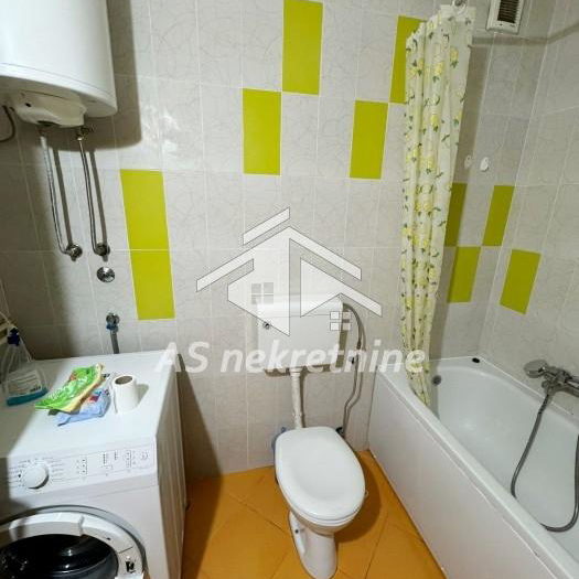 Stan Izdavanje Beograd Južni Bulevar 73 m2