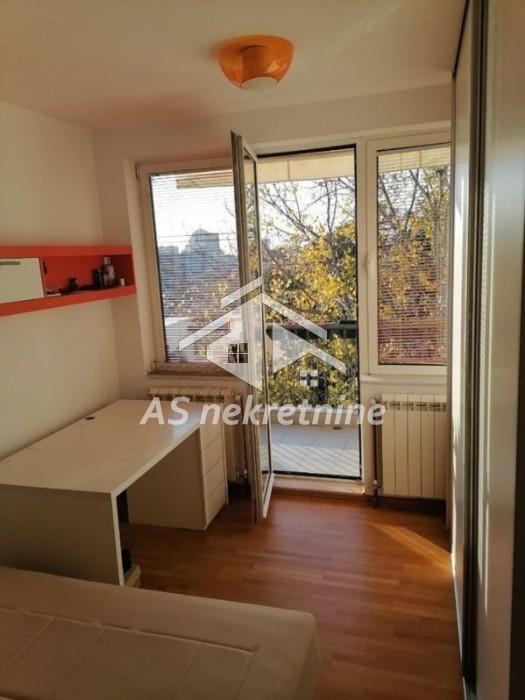Stan Izdavanje Beograd Kalenić Pijaca 50 m2