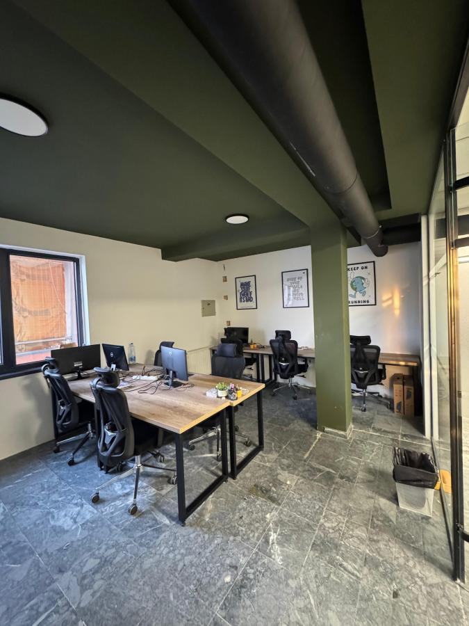 Lokal za izdavanje, Centar, Novi Sad, 218m², 130 €/mes