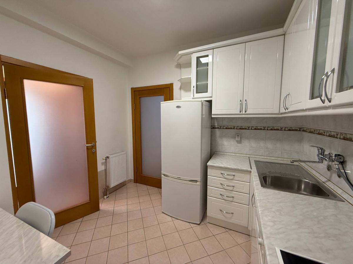 nq3sjruimw-photo-2026-02-06-13-10-13 Trosoban stan na prodaju, Grbavica, Novi Sad, 63m², 221.000 €
