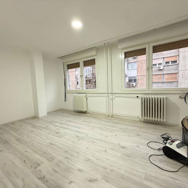 Trosoban stan na prodaju, Liman 3, Novi Sad, 78m², 226.200 €