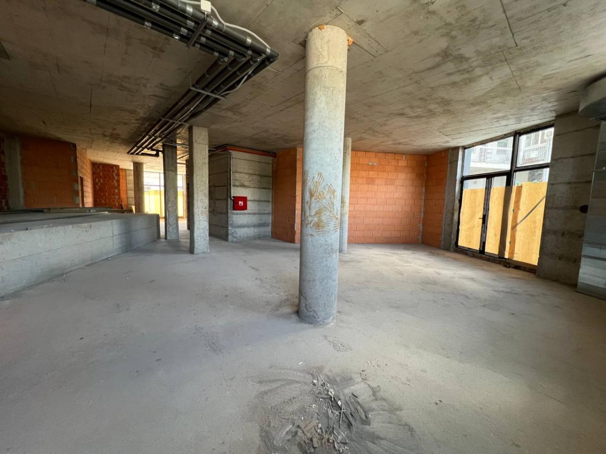 Lokal Izdavanje Novi Sad Socijalno 327 m2