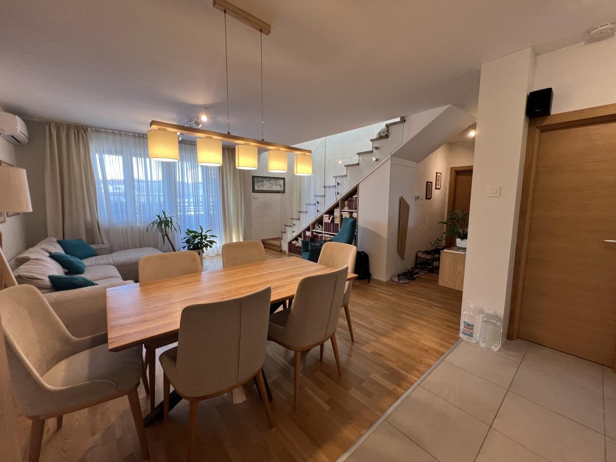 Stan Prodaja Novi Sad  111 m2