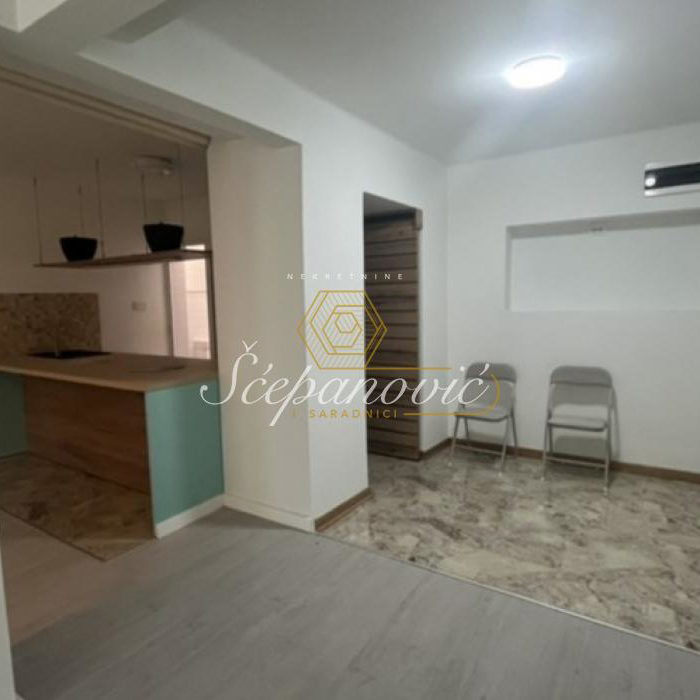 Stan Prodaja Novi Sad  37 m2