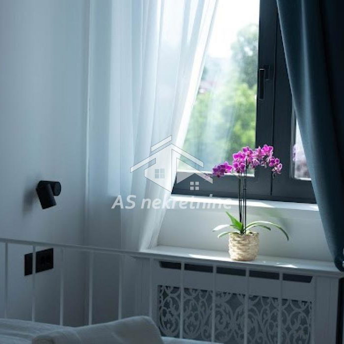 Trosoban stan za izdavanje, Cara Dušana, Beograd, 75m², 1.200 €/mes