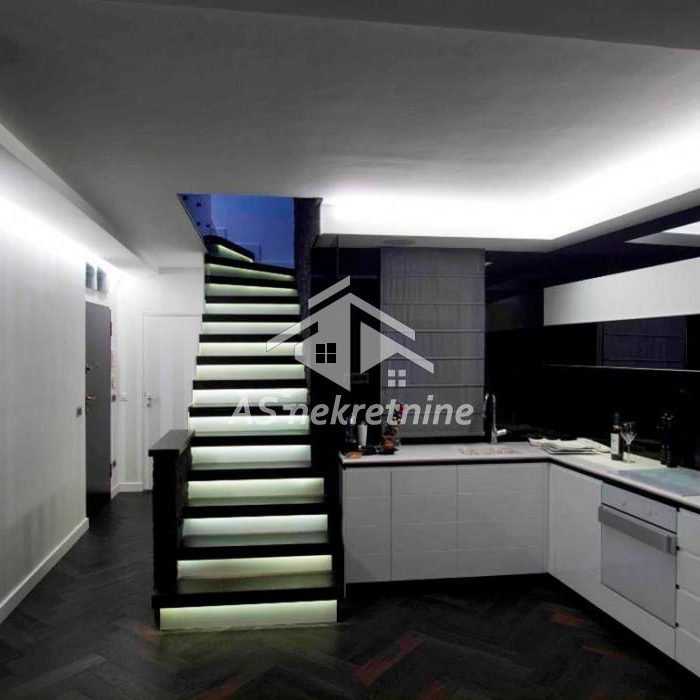 Četvorosoban stan na prodaju, Crveni Krst Vračar, Beograd, 117m², 425.000 €