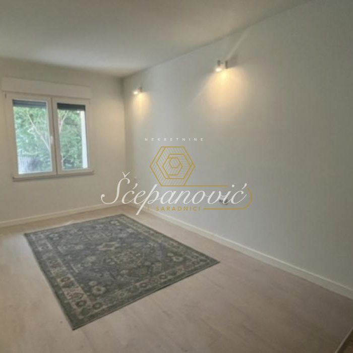 Stan Prodaja Novi Sad  37 m2