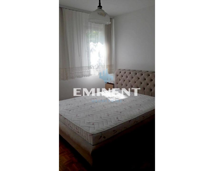 Stan Izdavanje Beograd Blok 70a 72 m2