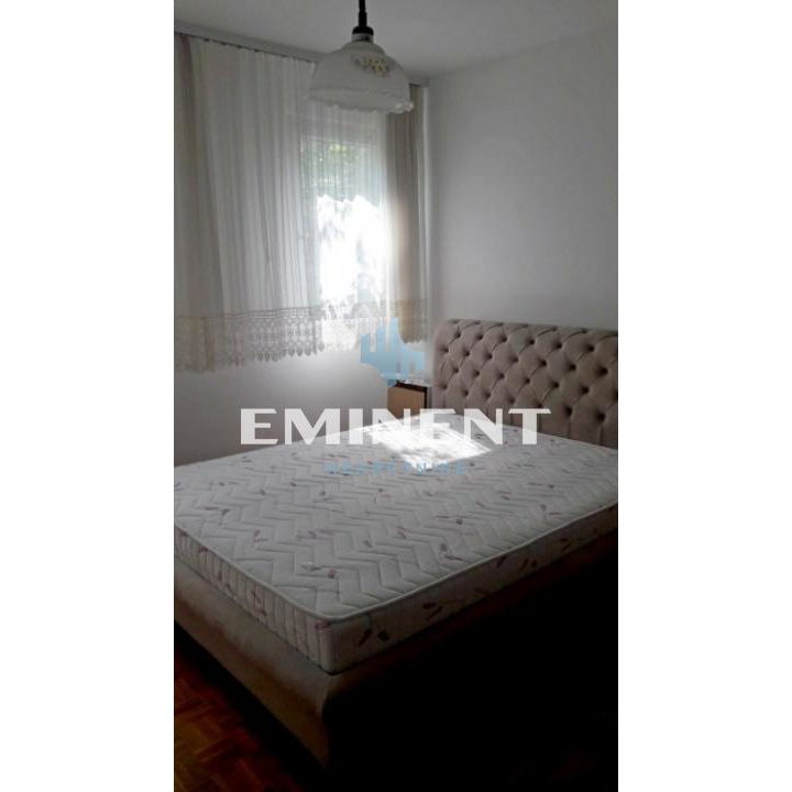 Stan Izdavanje Beograd Blok 70a 72 m2