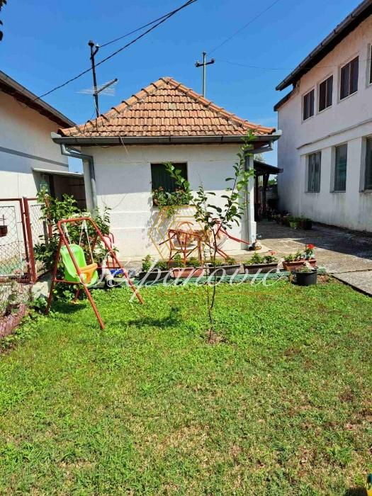 Kuća Prodaja Beočin  23 m2