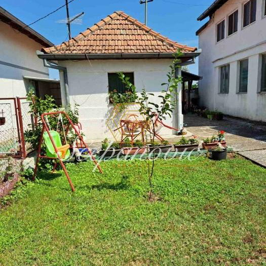 Kuća Prodaja Beočin  23 m2