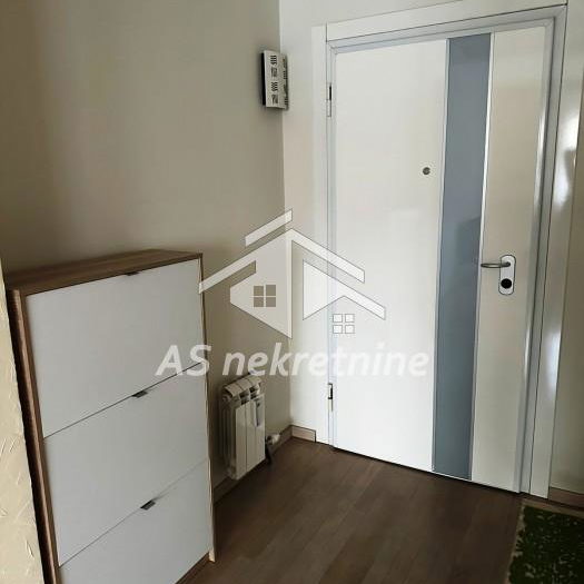 Trosoban stan za izdavanje, Lekino Brdo, Beograd, 81m², 1.000 €/mes