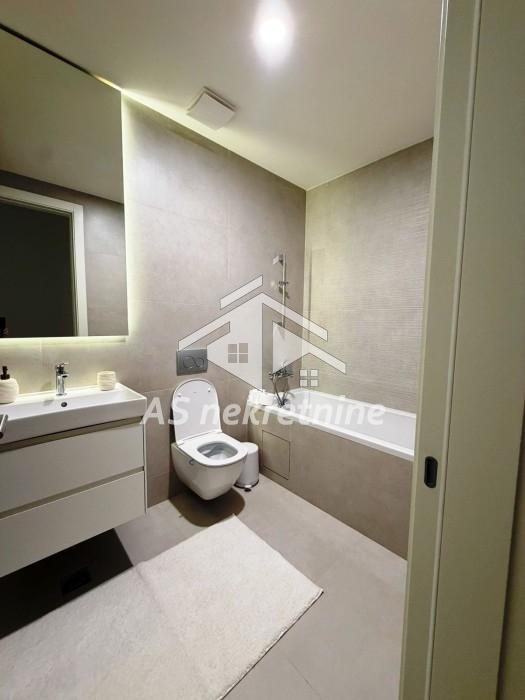 Trosoban stan za izdavanje, Blok 64, Beograd, 78m², 2.000 €/mes
